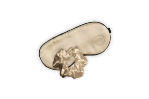 Шампањ сет со маска за очи за спиење и стегач